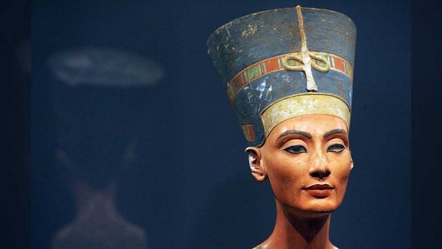 8.-Nefertiti.jpg